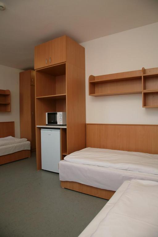 Imola Hostel Eger Szoba fotó